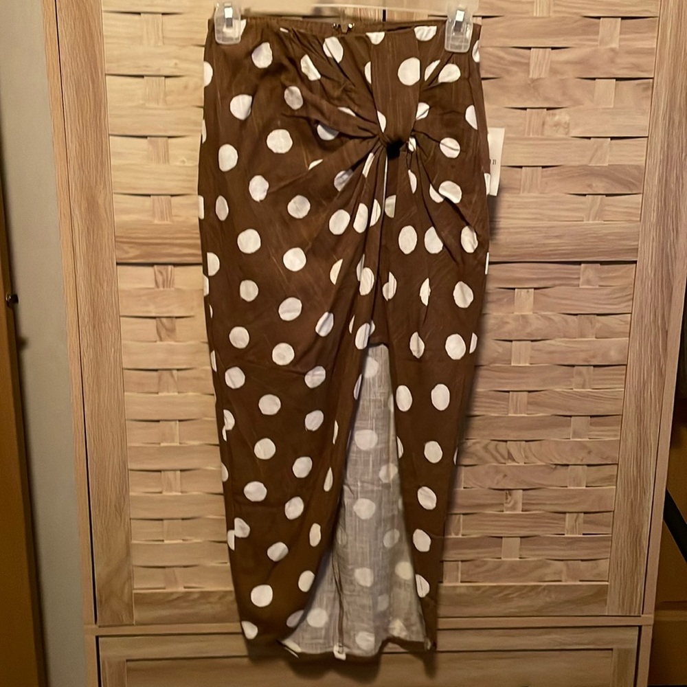 NWT Forever 21 rayon/linen brown and white polka dot skirt, zip back closure, S